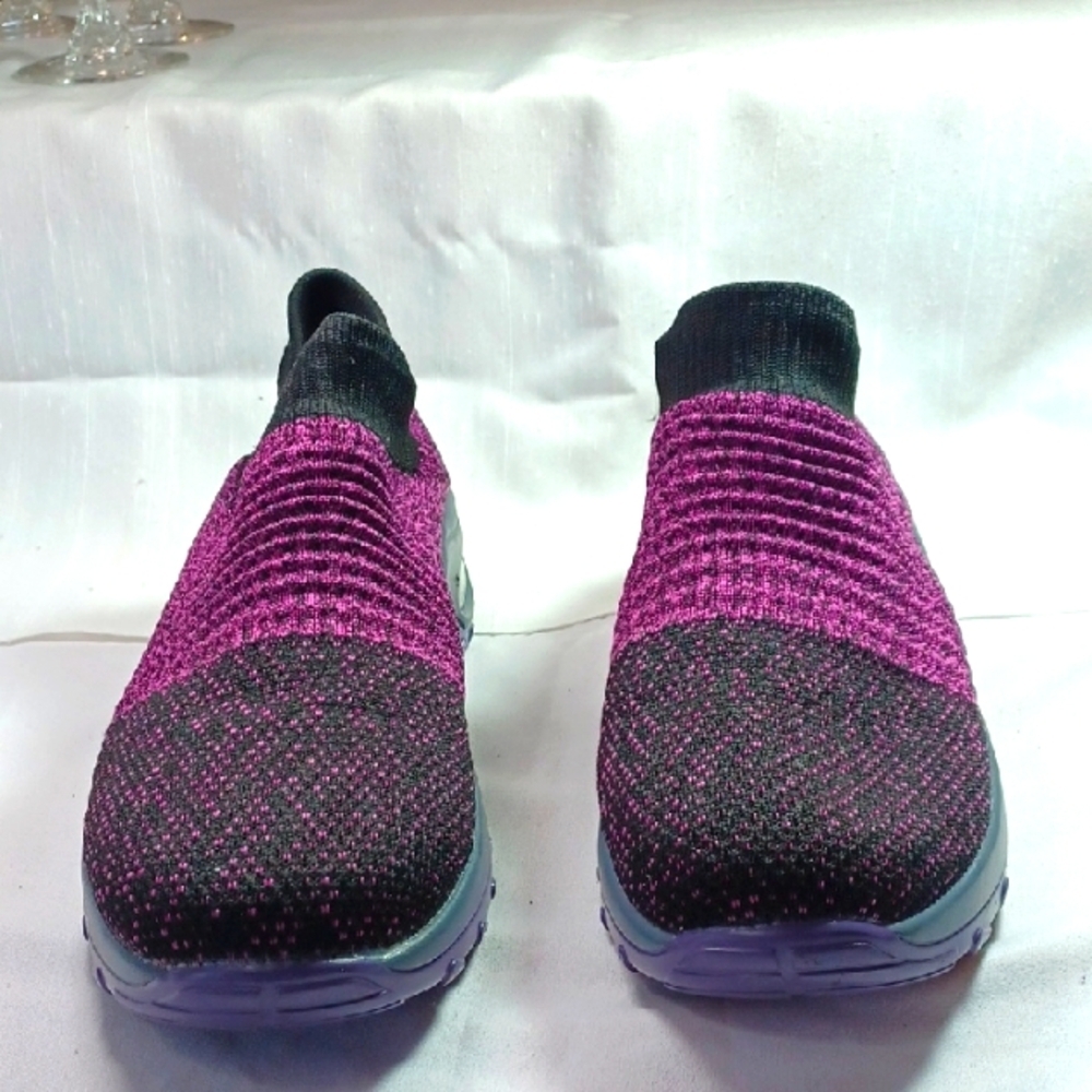 Women's Slip-On Sneakers - Purple and Black Comfort Light Weight Traction 10 M